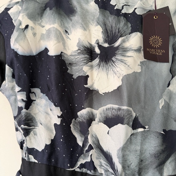 🌟🌟HOST PICK🌟🌟Stunning NWT “”MARCHESSA VOYAGE” 💯 Silk Dress - Picture 3 of 9